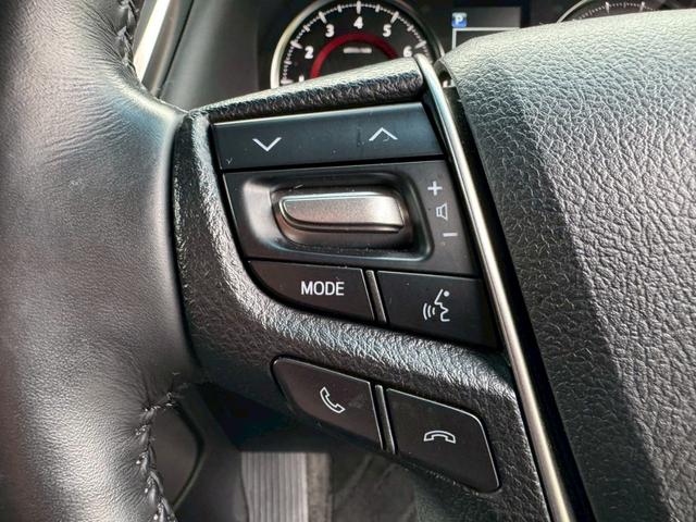 アルファード 2.5S Cパッケージ /ツインムーンルーフ/衝突軽減/デジタルインナーミラー/BSM/レーダークルーズ/レーンキープ/コーナーセンサ/パワーバックドア/シートエアコン/パワーシート/電動格納ミラー/バックカメラ/USB接続(42枚目)