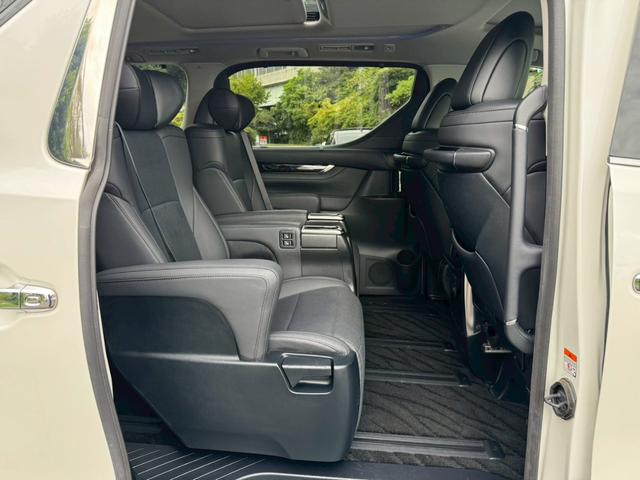 アルファード 2.5S Cパッケージ /ツインムーンルーフ/衝突軽減/デジタルインナーミラー/BSM/レーダークルーズ/レーンキープ/コーナーセンサ/パワーバックドア/シートエアコン/パワーシート/電動格納ミラー/バックカメラ/USB接続(55枚目)