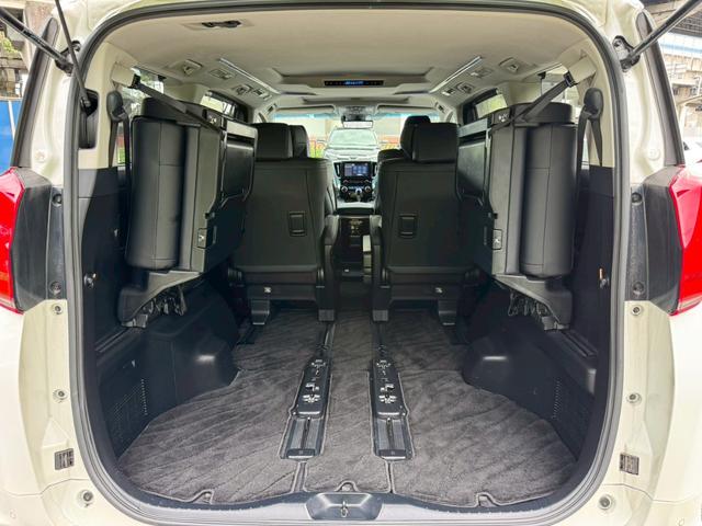 アルファード 2.5S Cパッケージ /ツインムーンルーフ/衝突軽減/デジタルインナーミラー/BSM/レーダークルーズ/レーンキープ/コーナーセンサ/パワーバックドア/シートエアコン/パワーシート/電動格納ミラー/バックカメラ/USB接続(64枚目)