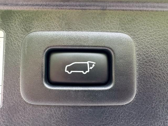 アルファード 2.5S Cパッケージ /ツインムーンルーフ/衝突軽減/デジタルインナーミラー/BSM/レーダークルーズ/レーンキープ/コーナーセンサ/パワーバックドア/シートエアコン/パワーシート/電動格納ミラー/バックカメラ/USB接続(69枚目)