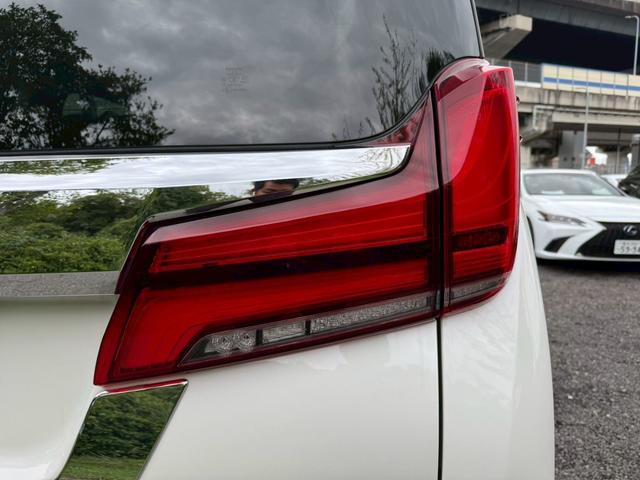 アルファード ２．５Ｓ　Ｃパッケージ　／衝突軽減／レーダークルーズ／レーンキープ／コーナーセンサー／両側パワースライドドア／シートエアコン／プッシュスタート／パワーバックドア／パワーシート／シートメモリ／ＥＴＣ／バックカメラ／ＵＳＢ接続（18枚目）