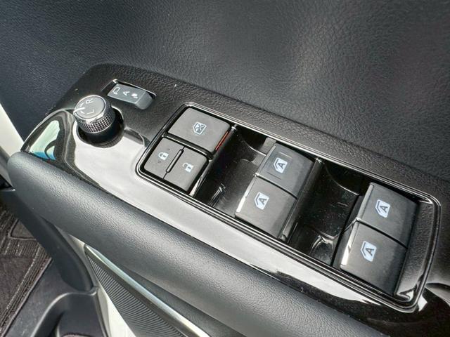 アルファード ２．５Ｓ　Ｃパッケージ　／衝突軽減／レーダークルーズ／レーンキープ／コーナーセンサー／両側パワースライドドア／シートエアコン／プッシュスタート／パワーバックドア／パワーシート／シートメモリ／ＥＴＣ／バックカメラ／ＵＳＢ接続（30枚目）