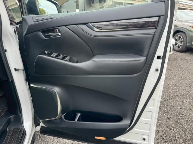 アルファード ２．５Ｓ　Ｃパッケージ　／衝突軽減／レーダークルーズ／レーンキープ／コーナーセンサー／両側パワースライドドア／シートエアコン／プッシュスタート／パワーバックドア／パワーシート／シートメモリ／ＥＴＣ／バックカメラ／ＵＳＢ接続（31枚目）