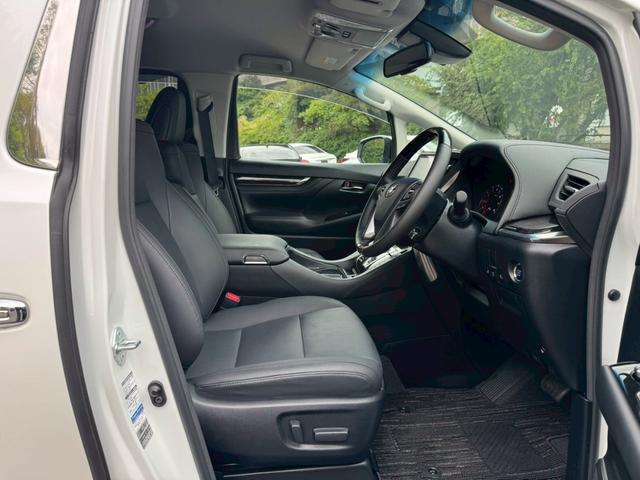 アルファード ２．５Ｓ　Ｃパッケージ　／衝突軽減／レーダークルーズ／レーンキープ／コーナーセンサー／両側パワースライドドア／シートエアコン／プッシュスタート／パワーバックドア／パワーシート／シートメモリ／ＥＴＣ／バックカメラ／ＵＳＢ接続（34枚目）