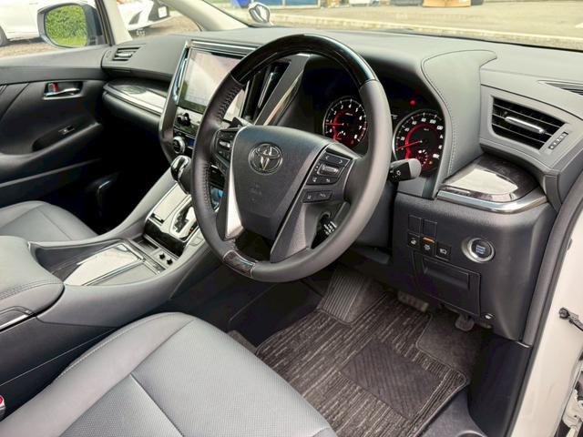 アルファード ２．５Ｓ　Ｃパッケージ　／衝突軽減／レーダークルーズ／レーンキープ／コーナーセンサー／両側パワースライドドア／シートエアコン／プッシュスタート／パワーバックドア／パワーシート／シートメモリ／ＥＴＣ／バックカメラ／ＵＳＢ接続（36枚目）