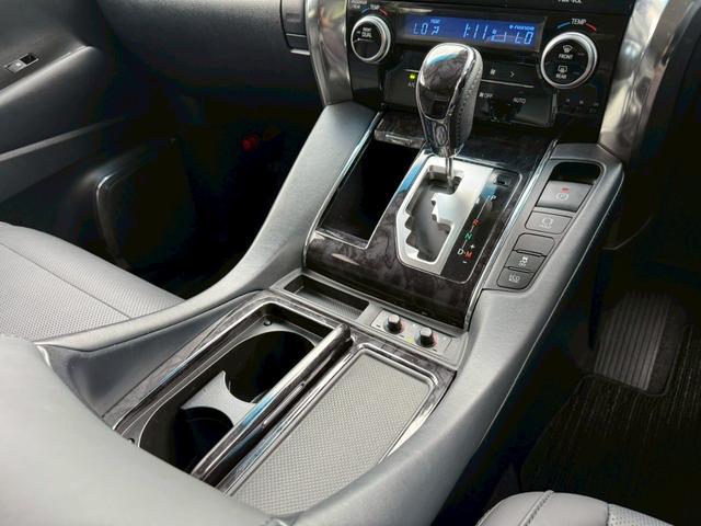 アルファード ２．５Ｓ　Ｃパッケージ　／衝突軽減／レーダークルーズ／レーンキープ／コーナーセンサー／両側パワースライドドア／シートエアコン／プッシュスタート／パワーバックドア／パワーシート／シートメモリ／ＥＴＣ／バックカメラ／ＵＳＢ接続（49枚目）