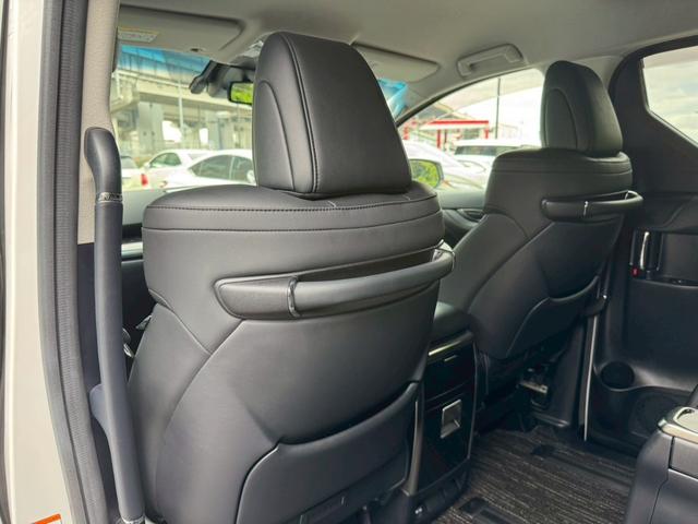 アルファード ２．５Ｓ　Ｃパッケージ　／衝突軽減／レーダークルーズ／レーンキープ／コーナーセンサー／両側パワースライドドア／シートエアコン／プッシュスタート／パワーバックドア／パワーシート／シートメモリ／ＥＴＣ／バックカメラ／ＵＳＢ接続（68枚目）