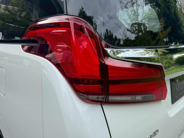 アルファード ２．５Ｓ　Ｃパッケージ／　ツインムーンルーフ／衝突軽減／レーダークルーズ／レーンキープ／コーナーセンサ／シートエアコン／両側パワースライドドア／電動格納ミラー／パワーバックドア／パワーシート／シートメモリ／ＥＴＣ／バックカメラ（26枚目）