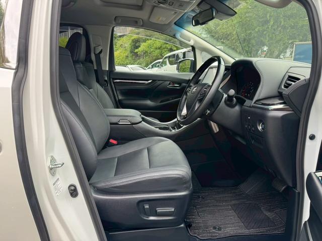 アルファード ２．５Ｓ　Ｃパッケージ／　ツインムーンルーフ／衝突軽減／レーダークルーズ／レーンキープ／コーナーセンサ／シートエアコン／両側パワースライドドア／電動格納ミラー／パワーバックドア／パワーシート／シートメモリ／ＥＴＣ／バックカメラ（36枚目）