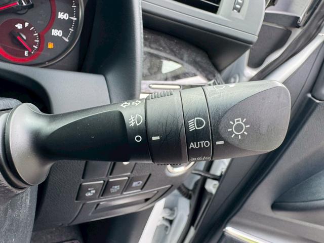 アルファード ２．５Ｓ　Ｃパッケージ／　ツインムーンルーフ／衝突軽減／レーダークルーズ／レーンキープ／コーナーセンサ／シートエアコン／両側パワースライドドア／電動格納ミラー／パワーバックドア／パワーシート／シートメモリ／ＥＴＣ／バックカメラ（40枚目）