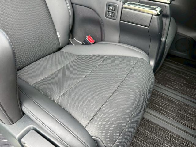 アルファード ２．５Ｓ　Ｃパッケージ／　ツインムーンルーフ／衝突軽減／レーダークルーズ／レーンキープ／コーナーセンサ／シートエアコン／両側パワースライドドア／電動格納ミラー／パワーバックドア／パワーシート／シートメモリ／ＥＴＣ／バックカメラ（59枚目）