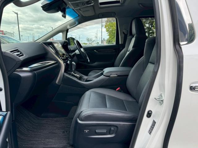 アルファード ２．５Ｓ　Ｃパッケージ／　ツインムーンルーフ／衝突軽減／レーダークルーズ／レーンキープ／コーナーセンサ／シートエアコン／両側パワースライドドア／電動格納ミラー／パワーバックドア／パワーシート／シートメモリ／ＥＴＣ／バックカメラ（72枚目）