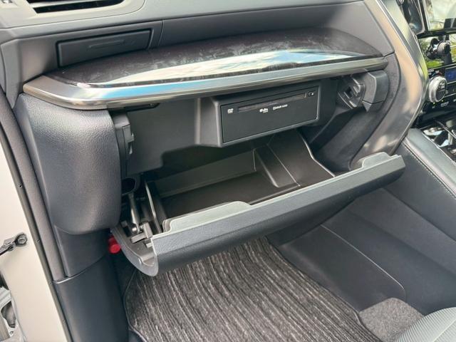 アルファード ２．５Ｓ　Ｃパッケージ／　ツインムーンルーフ／衝突軽減／レーダークルーズ／レーンキープ／コーナーセンサ／シートエアコン／両側パワースライドドア／電動格納ミラー／パワーバックドア／パワーシート／シートメモリ／ＥＴＣ／バックカメラ（79枚目）