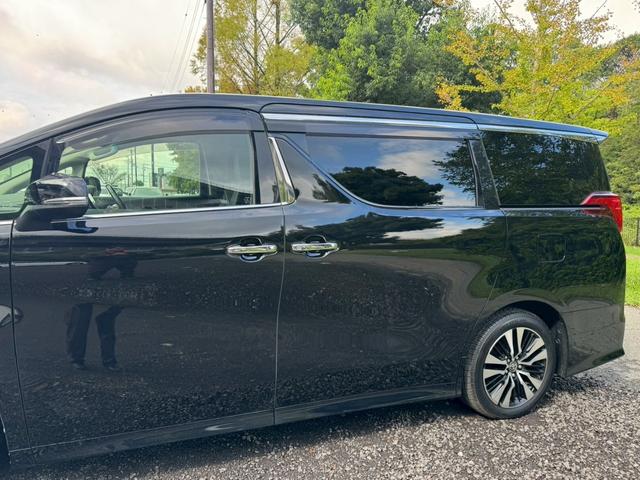 アルファード ２．５Ｓ　Ｃパッケージ／後期／　ツインムーンルーフ／デジタルインナーミラ／フリップダウンモニタ／両側パワースライドドア／衝突軽減／レーダークルーズ／レーンキープ／コーナーセンサ／シートエアコン／パワーバックドア／ＥＴＣ／バックカメラ（10枚目）