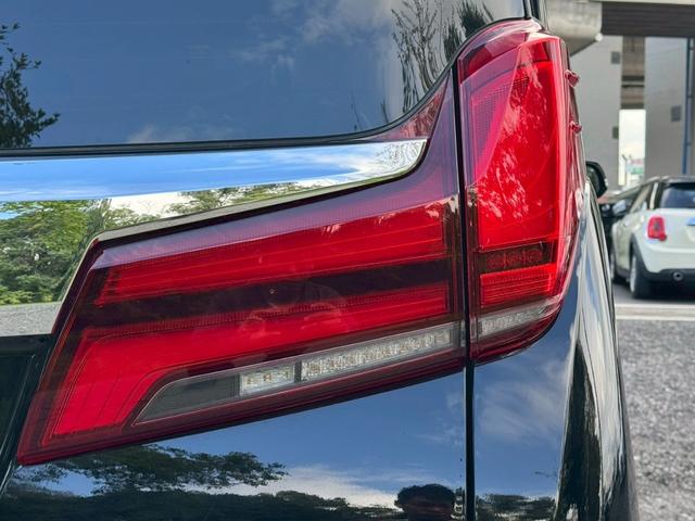 アルファード ２．５Ｓ　Ｃパッケージ／後期／　ツインムーンルーフ／デジタルインナーミラ／フリップダウンモニタ／両側パワースライドドア／衝突軽減／レーダークルーズ／レーンキープ／コーナーセンサ／シートエアコン／パワーバックドア／ＥＴＣ／バックカメラ（18枚目）