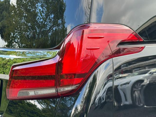 アルファード ２．５Ｓ　Ｃパッケージ／後期／　ツインムーンルーフ／デジタルインナーミラ／フリップダウンモニタ／両側パワースライドドア／衝突軽減／レーダークルーズ／レーンキープ／コーナーセンサ／シートエアコン／パワーバックドア／ＥＴＣ／バックカメラ（23枚目）