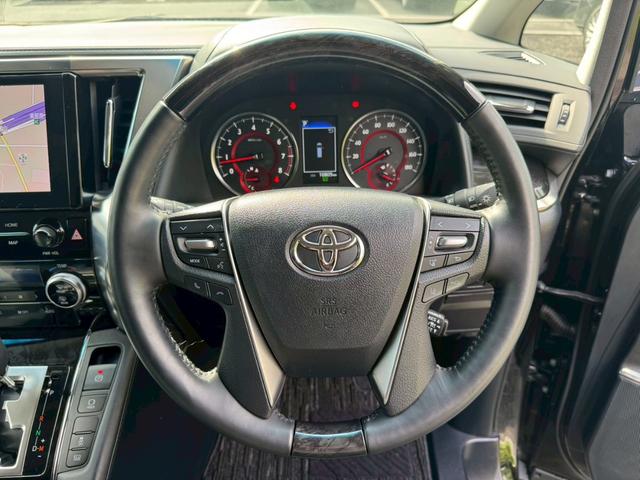 アルファード ２．５Ｓ　Ｃパッケージ／後期／　ツインムーンルーフ／デジタルインナーミラ／フリップダウンモニタ／両側パワースライドドア／衝突軽減／レーダークルーズ／レーンキープ／コーナーセンサ／シートエアコン／パワーバックドア／ＥＴＣ／バックカメラ（40枚目）