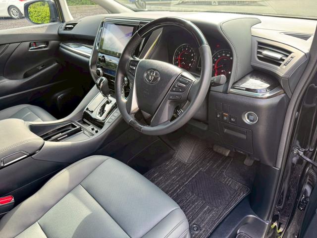 アルファード ２．５Ｓ　Ｃパッケージ／後期／　ツインムーンルーフ／デジタルインナーミラ／フリップダウンモニタ／両側パワースライドドア／衝突軽減／レーダークルーズ／レーンキープ／コーナーセンサ／シートエアコン／パワーバックドア／ＥＴＣ／バックカメラ（41枚目）