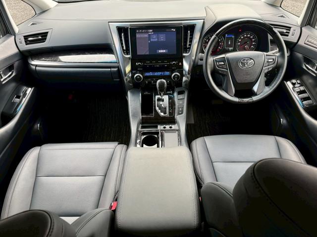 アルファード ２．５Ｓ　Ｃパッケージ／後期／　ツインムーンルーフ／デジタルインナーミラ／フリップダウンモニタ／両側パワースライドドア／衝突軽減／レーダークルーズ／レーンキープ／コーナーセンサ／シートエアコン／パワーバックドア／ＥＴＣ／バックカメラ（65枚目）