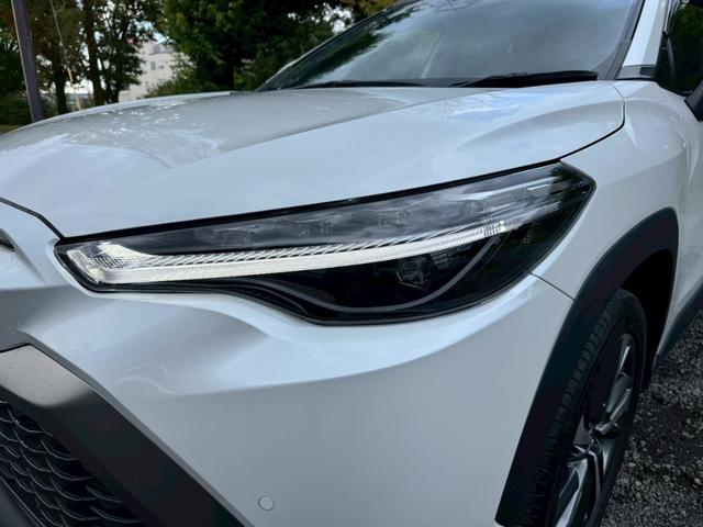 カローラクロス ハイブリッド　Ｚ　／衝突軽減／レーダークルーズ／レーンキープ／コーナーセンサー／シートヒータ／パワーバックドア／ディスプレイオーディオ／オートライト／プッシュスタート／電動格納ミラー／パワーシート／バックカメラ／ＥＴＣ（5枚目）