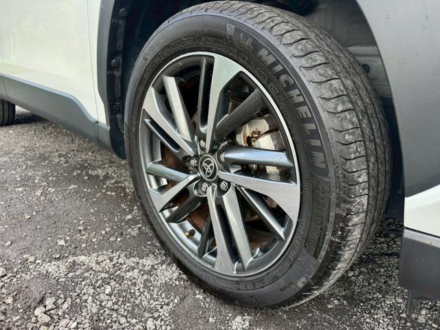 カローラクロス ハイブリッド　Ｚ　／衝突軽減／レーダークルーズ／レーンキープ／コーナーセンサー／シートヒータ／パワーバックドア／ディスプレイオーディオ／オートライト／プッシュスタート／電動格納ミラー／パワーシート／バックカメラ／ＥＴＣ（15枚目）