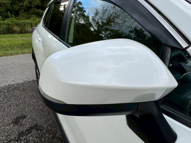 カローラクロス ハイブリッド　Ｚ　／衝突軽減／レーダークルーズ／レーンキープ／コーナーセンサー／シートヒータ／パワーバックドア／ディスプレイオーディオ／オートライト／プッシュスタート／電動格納ミラー／パワーシート／バックカメラ／ＥＴＣ（16枚目）