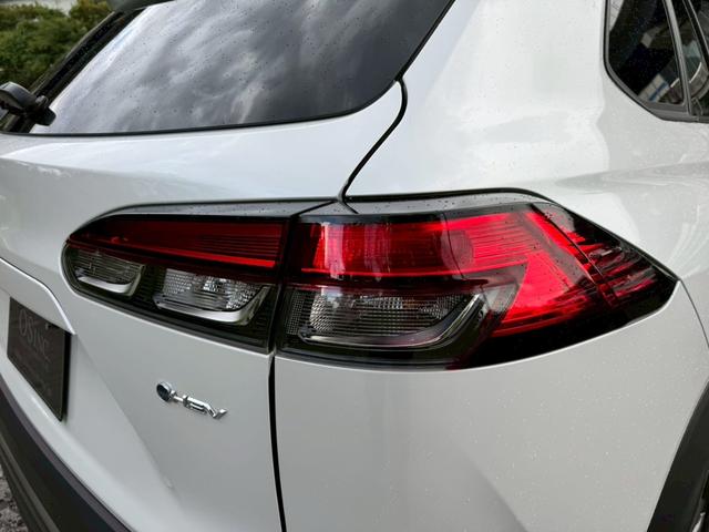 カローラクロス ハイブリッド　Ｚ　／衝突軽減／レーダークルーズ／レーンキープ／コーナーセンサー／シートヒータ／パワーバックドア／ディスプレイオーディオ／オートライト／プッシュスタート／電動格納ミラー／パワーシート／バックカメラ／ＥＴＣ（21枚目）