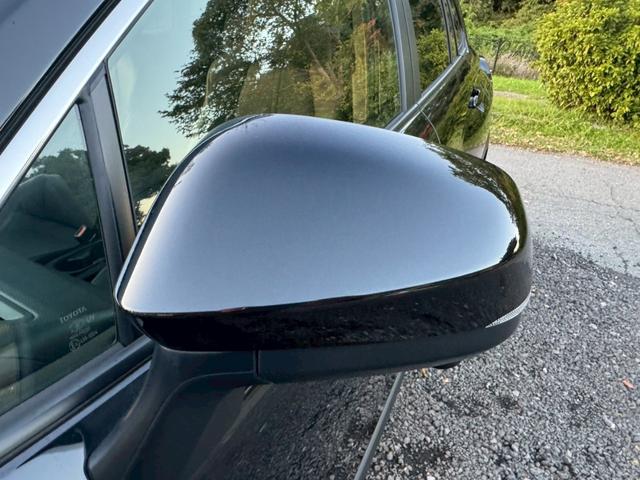 カローラクロス ハイブリッド Z /パノラマルーフ/BSM/全周囲カメラ/衝突軽減/レーダークルーズ/レーンキープ/コーナーセンサー/シートヒーター/ディスプレイオーディオ/パワーバックドア/ハーフレザー/電動格納ミラー/ETC2.0(9枚目)