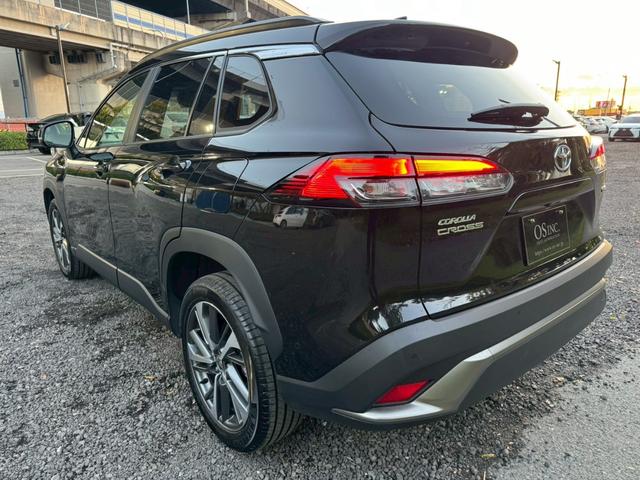 カローラクロス ハイブリッド Z /パノラマルーフ/BSM/全周囲カメラ/衝突軽減/レーダークルーズ/レーンキープ/コーナーセンサー/シートヒーター/ディスプレイオーディオ/パワーバックドア/ハーフレザー/電動格納ミラー/ETC2.0(28枚目)