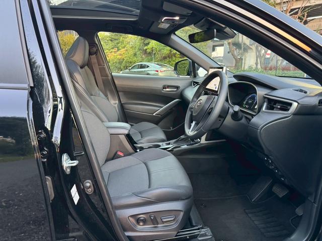 カローラクロス ハイブリッド Z /パノラマルーフ/BSM/全周囲カメラ/衝突軽減/レーダークルーズ/レーンキープ/コーナーセンサー/シートヒーター/ディスプレイオーディオ/パワーバックドア/ハーフレザー/電動格納ミラー/ETC2.0(34枚目)