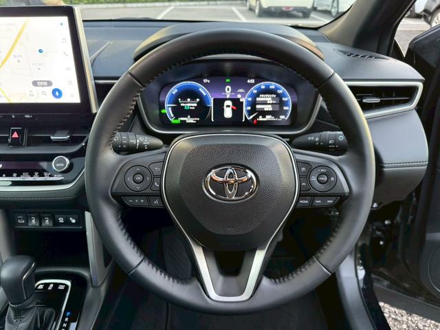 カローラクロス ハイブリッド Z /パノラマルーフ/BSM/全周囲カメラ/衝突軽減/レーダークルーズ/レーンキープ/コーナーセンサー/シートヒーター/ディスプレイオーディオ/パワーバックドア/ハーフレザー/電動格納ミラー/ETC2.0(40枚目)