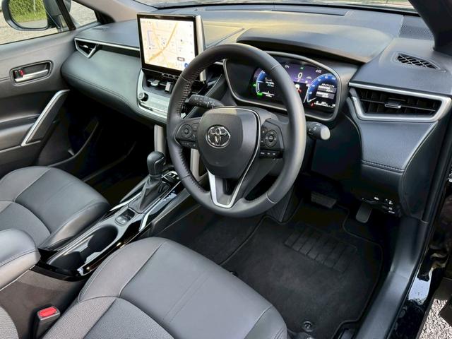 カローラクロス ハイブリッド Z /パノラマルーフ/BSM/全周囲カメラ/衝突軽減/レーダークルーズ/レーンキープ/コーナーセンサー/シートヒーター/ディスプレイオーディオ/パワーバックドア/ハーフレザー/電動格納ミラー/ETC2.0(41枚目)