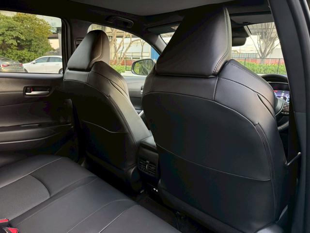 カローラクロス ハイブリッド Z /パノラマルーフ/BSM/全周囲カメラ/衝突軽減/レーダークルーズ/レーンキープ/コーナーセンサー/シートヒーター/ディスプレイオーディオ/パワーバックドア/ハーフレザー/電動格納ミラー/ETC2.0(61枚目)