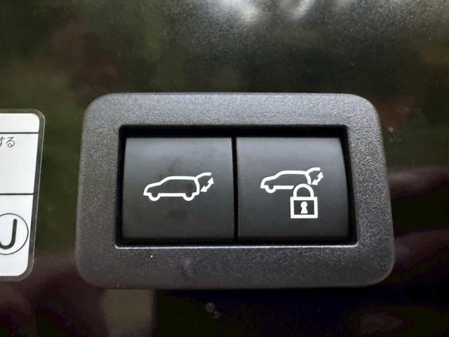 カローラクロス ハイブリッド Z /パノラマルーフ/BSM/全周囲カメラ/衝突軽減/レーダークルーズ/レーンキープ/コーナーセンサー/シートヒーター/ディスプレイオーディオ/パワーバックドア/ハーフレザー/電動格納ミラー/ETC2.0(64枚目)