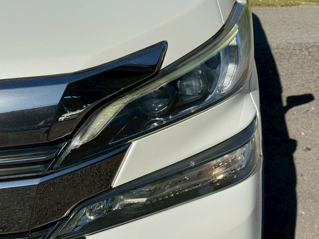 ヴェルファイア ２．５Ｚ　Ｇエディション　／ワンオーナ／フリップダウンモニタ／両側パワースライドドア／衝突軽減／レーダークルーズ／コーナーセンサ／パワーバックドア／電動格納ミラー／パワーシート／シートメモリ／ハーフレザー／ＥＴＣ／バックカメラ（6枚目）