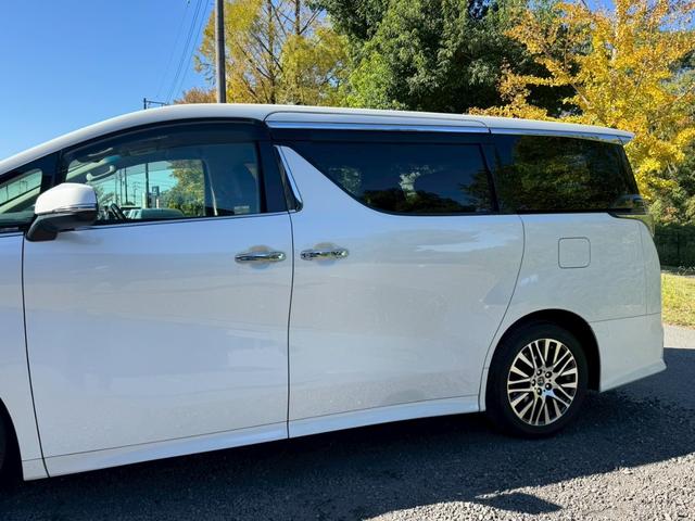 ヴェルファイア ２．５Ｚ　Ｇエディション　／ワンオーナ／フリップダウンモニタ／両側パワースライドドア／衝突軽減／レーダークルーズ／コーナーセンサ／パワーバックドア／電動格納ミラー／パワーシート／シートメモリ／ハーフレザー／ＥＴＣ／バックカメラ（8枚目）