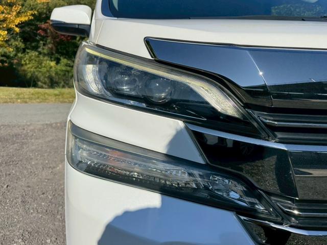 ヴェルファイア ２．５Ｚ　Ｇエディション　／ワンオーナ／フリップダウンモニタ／両側パワースライドドア／衝突軽減／レーダークルーズ／コーナーセンサ／パワーバックドア／電動格納ミラー／パワーシート／シートメモリ／ハーフレザー／ＥＴＣ／バックカメラ（13枚目）