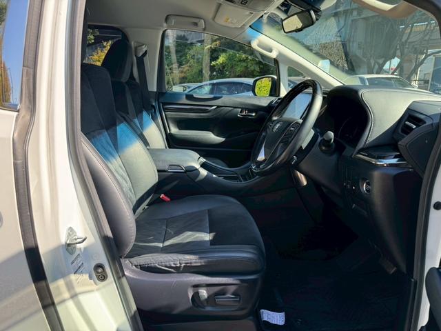 ヴェルファイア ２．５Ｚ　Ｇエディション　／ワンオーナ／フリップダウンモニタ／両側パワースライドドア／衝突軽減／レーダークルーズ／コーナーセンサ／パワーバックドア／電動格納ミラー／パワーシート／シートメモリ／ハーフレザー／ＥＴＣ／バックカメラ（32枚目）