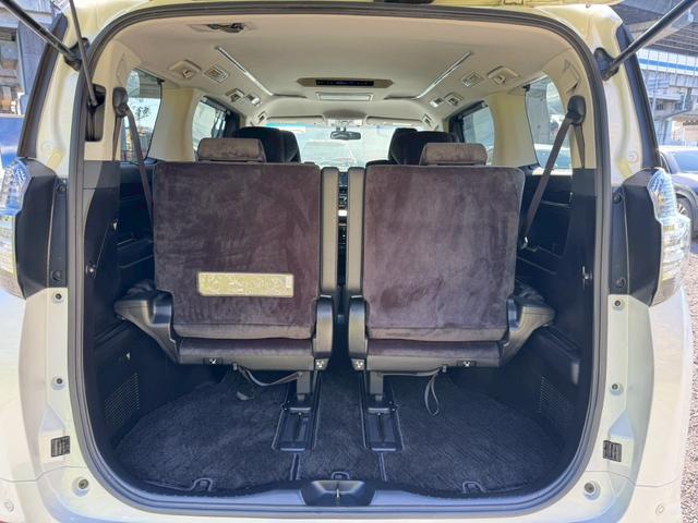 ヴェルファイア ２．５Ｚ　Ｇエディション　／ワンオーナ／フリップダウンモニタ／両側パワースライドドア／衝突軽減／レーダークルーズ／コーナーセンサ／パワーバックドア／電動格納ミラー／パワーシート／シートメモリ／ハーフレザー／ＥＴＣ／バックカメラ（65枚目）