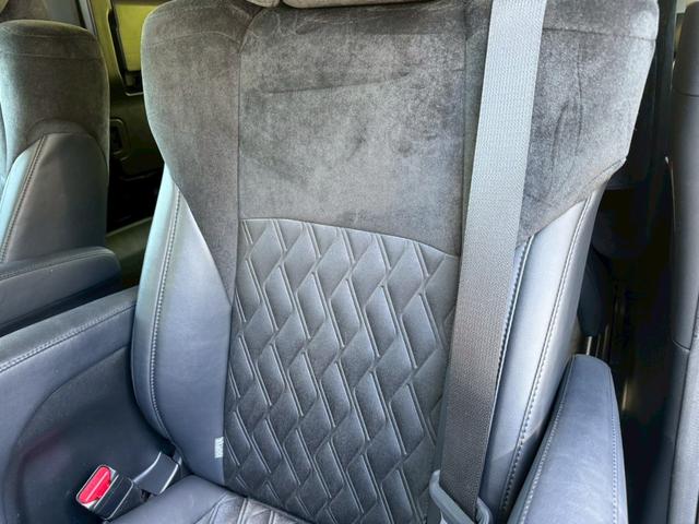 ヴェルファイア ２．５Ｚ　Ｇエディション　／ワンオーナ／フリップダウンモニタ／両側パワースライドドア／衝突軽減／レーダークルーズ／コーナーセンサ／パワーバックドア／電動格納ミラー／パワーシート／シートメモリ／ハーフレザー／ＥＴＣ／バックカメラ（66枚目）