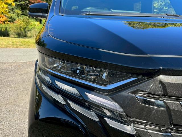 アルファード Ｚ　／フリップダウンモニタ／左右独立ムーンルーフ／デジタルインナーミラー／ＢＳＭ／衝突軽減／レーダークルーズ／レーンキープ／コーナーセンサ／全周囲カメラ／両側パワースライドドア／電動格納ミラ／ＥＴＣ２．０（12枚目）