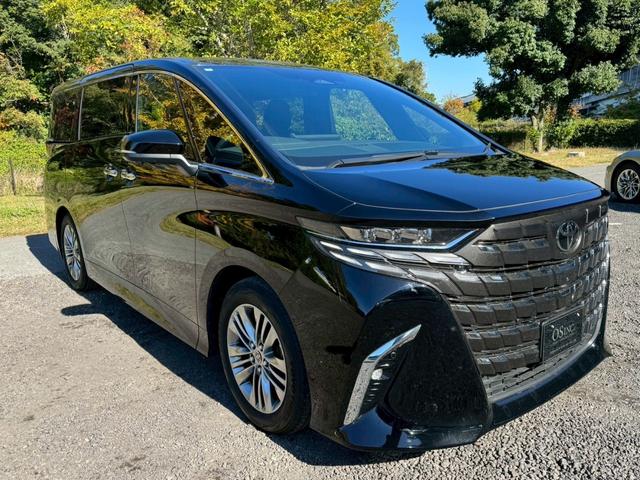 アルファード Ｚ　／フリップダウンモニタ／左右独立ムーンルーフ／デジタルインナーミラー／ＢＳＭ／衝突軽減／レーダークルーズ／レーンキープ／コーナーセンサ／全周囲カメラ／両側パワースライドドア／電動格納ミラ／ＥＴＣ２．０（16枚目）