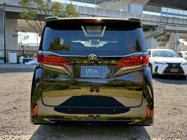 アルファード Ｚ　／フリップダウンモニタ／左右独立ムーンルーフ／デジタルインナーミラー／ＢＳＭ／衝突軽減／レーダークルーズ／レーンキープ／コーナーセンサ／全周囲カメラ／両側パワースライドドア／電動格納ミラ／ＥＴＣ２．０（34枚目）