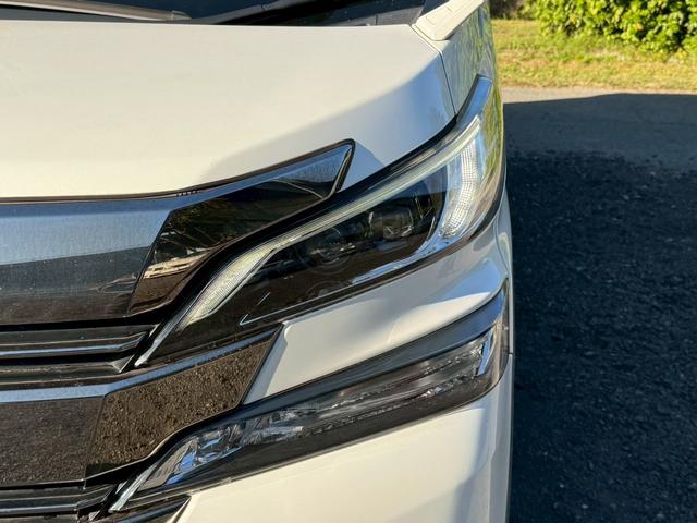 ヴェルファイア ２．５Ｚ　Ｇエディション　／フリップダウンモニター／衝突軽減／レーダークルーズ／両側パワースライドドア／パワーバックドア／パワーシート／シートメモリ／電動格納ミラー／ハーフレザー／ＥＴＣ／バックカメラ／Ｂｌｕｅｔｏｏｔｈ（6枚目）