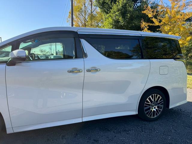 ヴェルファイア ２．５Ｚ　Ｇエディション　／フリップダウンモニター／衝突軽減／レーダークルーズ／両側パワースライドドア／パワーバックドア／パワーシート／シートメモリ／電動格納ミラー／ハーフレザー／ＥＴＣ／バックカメラ／Ｂｌｕｅｔｏｏｔｈ（10枚目）