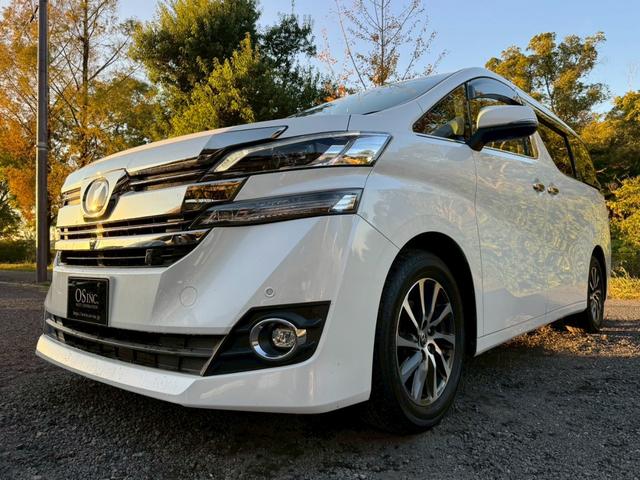 ヴェルファイア ３．５エグゼクティブラウンジ　／フリップダウンモニター／ＪＢＬサウンド／衝突軽減／レーダークルーズ／コーナーセンサー／全周囲カメラ／両側パワースライドドア／パワーバックドア／パワーシート／シートメモリ／ステアリングヒーター／ＥＴＣ（7枚目）