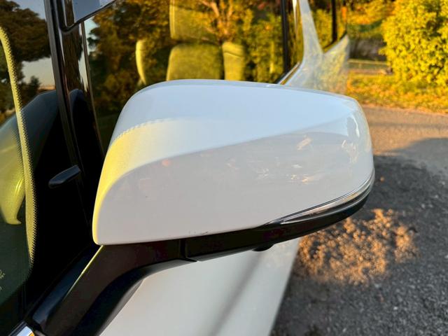 ヴェルファイア ３．５エグゼクティブラウンジ　／フリップダウンモニター／ＪＢＬサウンド／衝突軽減／レーダークルーズ／コーナーセンサー／全周囲カメラ／両側パワースライドドア／パワーバックドア／パワーシート／シートメモリ／ステアリングヒーター／ＥＴＣ（9枚目）