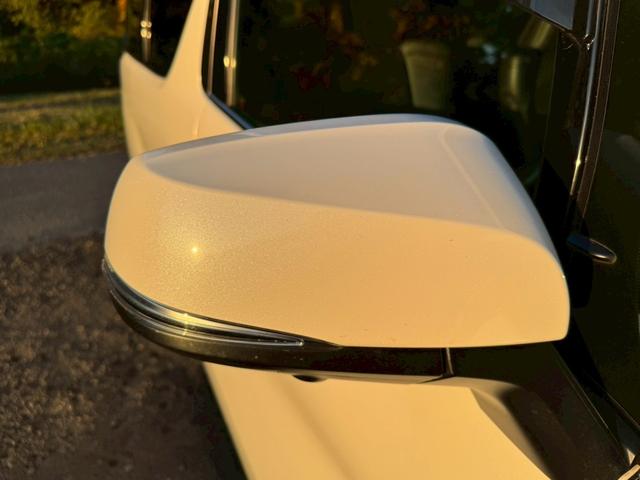 ヴェルファイア ３．５エグゼクティブラウンジ　／フリップダウンモニター／ＪＢＬサウンド／衝突軽減／レーダークルーズ／コーナーセンサー／全周囲カメラ／両側パワースライドドア／パワーバックドア／パワーシート／シートメモリ／ステアリングヒーター／ＥＴＣ（19枚目）