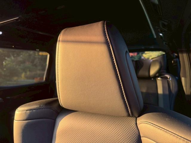 ヴェルファイア ３．５エグゼクティブラウンジ　／フリップダウンモニター／ＪＢＬサウンド／衝突軽減／レーダークルーズ／コーナーセンサー／全周囲カメラ／両側パワースライドドア／パワーバックドア／パワーシート／シートメモリ／ステアリングヒーター／ＥＴＣ（74枚目）