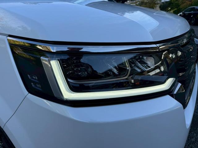 ステップワゴン ｅ：ＨＥＶスパーダ／新車未登録　／衝突軽減／レーダークルーズ／レーンキープ／両側パワースライドドア／コーナーセンサー／シートヒーター／パワーバックドア／ハーフレザーシート／オートライト／プッシュスタート／ＵＳＢ接続（15枚目）